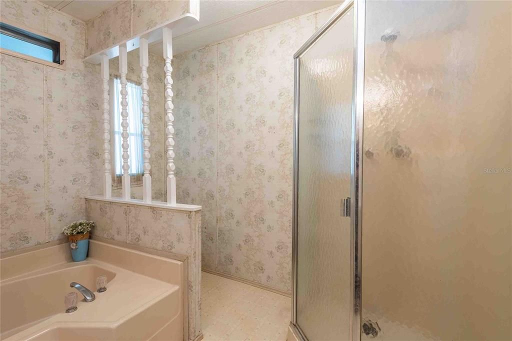 For Sale: $118,500 (3 beds, 2 baths, 1218 Square Feet)