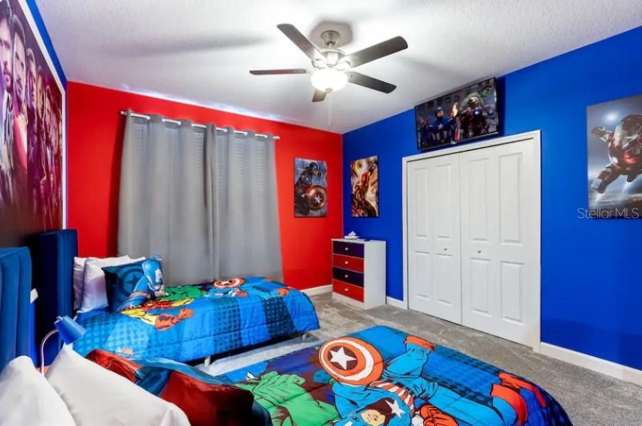 For Sale: $650,000 (5 beds, 5 baths, 2996 Square Feet)
