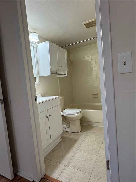 En Venta: $173,000 (2 camas, 2 baños, 912 Pies cuadrados)