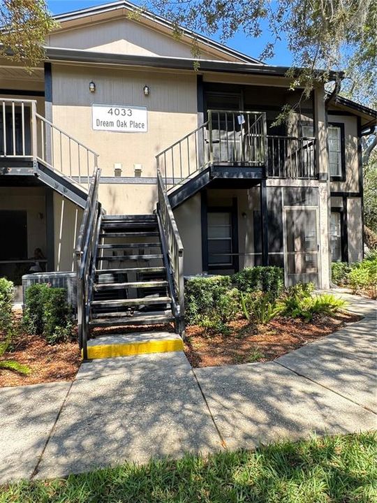 En Venta: $173,000 (2 camas, 2 baños, 912 Pies cuadrados)