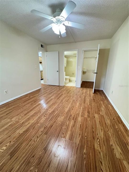 En Venta: $173,000 (2 camas, 2 baños, 912 Pies cuadrados)