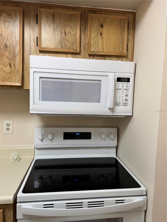 En Venta: $173,000 (2 camas, 2 baños, 912 Pies cuadrados)