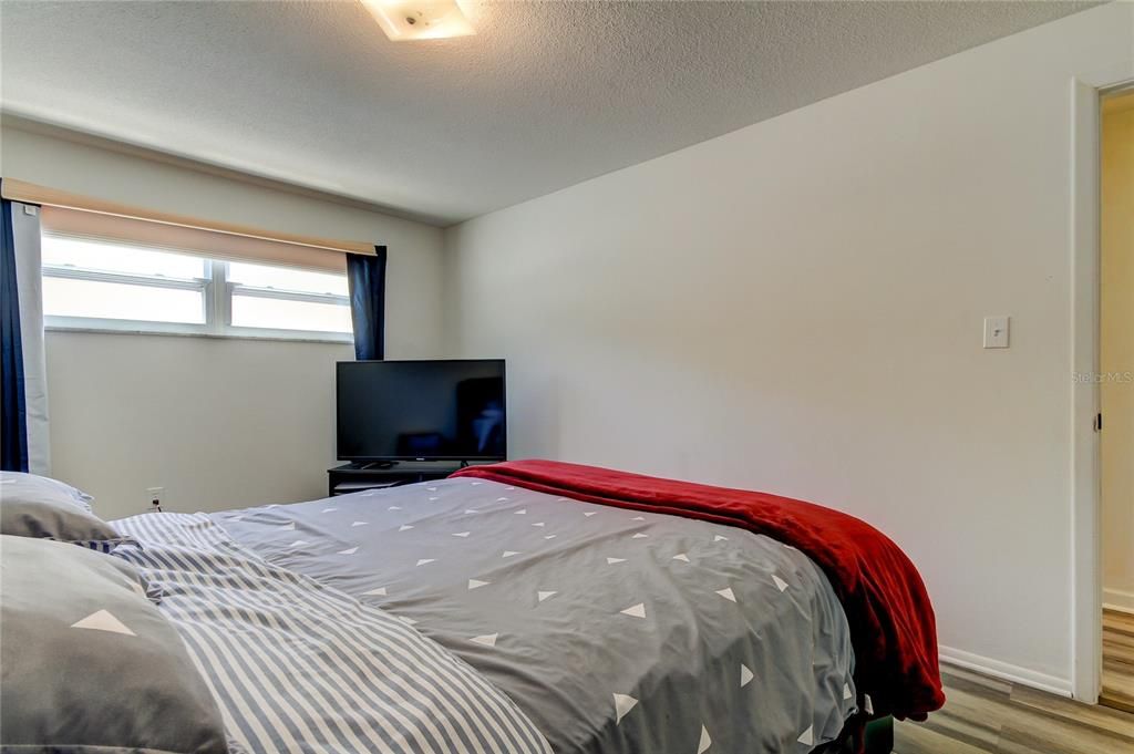 For Sale: $590,000 (4 beds, 2 baths, 2277 Square Feet)