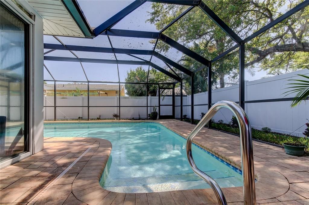 For Sale: $590,000 (4 beds, 2 baths, 2277 Square Feet)