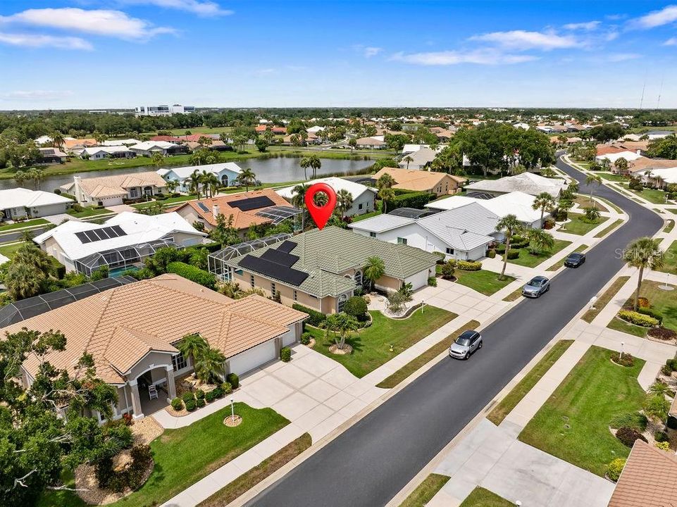 En Venta: $639,900 (3 camas, 2 baños, 2322 Pies cuadrados)