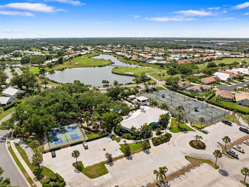 En Venta: $639,900 (3 camas, 2 baños, 2322 Pies cuadrados)
