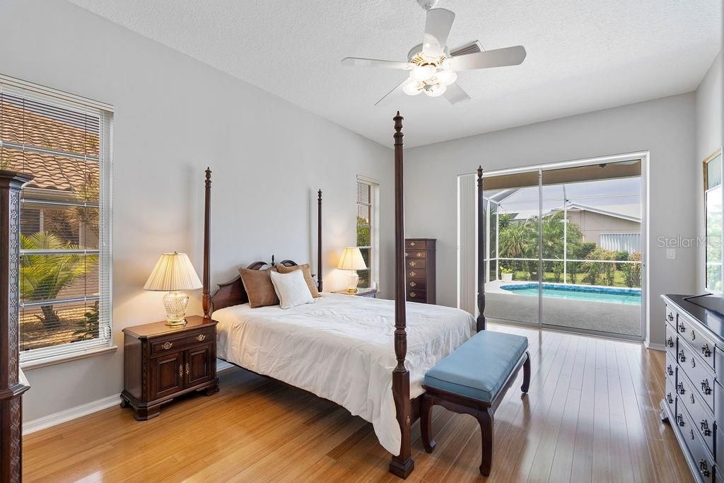 En Venta: $639,900 (3 camas, 2 baños, 2322 Pies cuadrados)