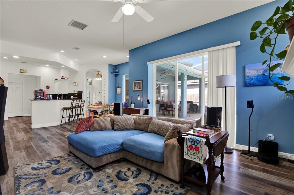 For Sale: $620,000 (4 beds, 3 baths, 2149 Square Feet)