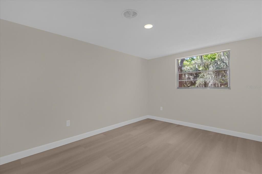 For Sale: $435,000 (4 beds, 2 baths, 2080 Square Feet)