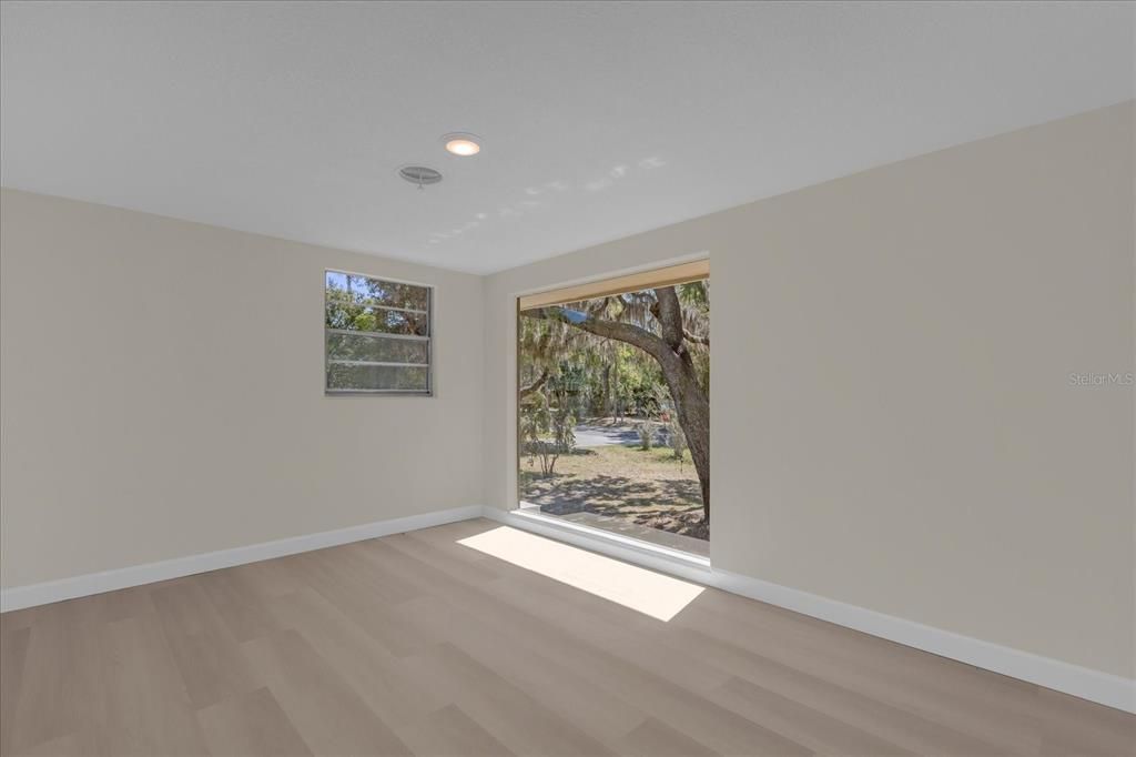 For Sale: $435,000 (4 beds, 2 baths, 2080 Square Feet)