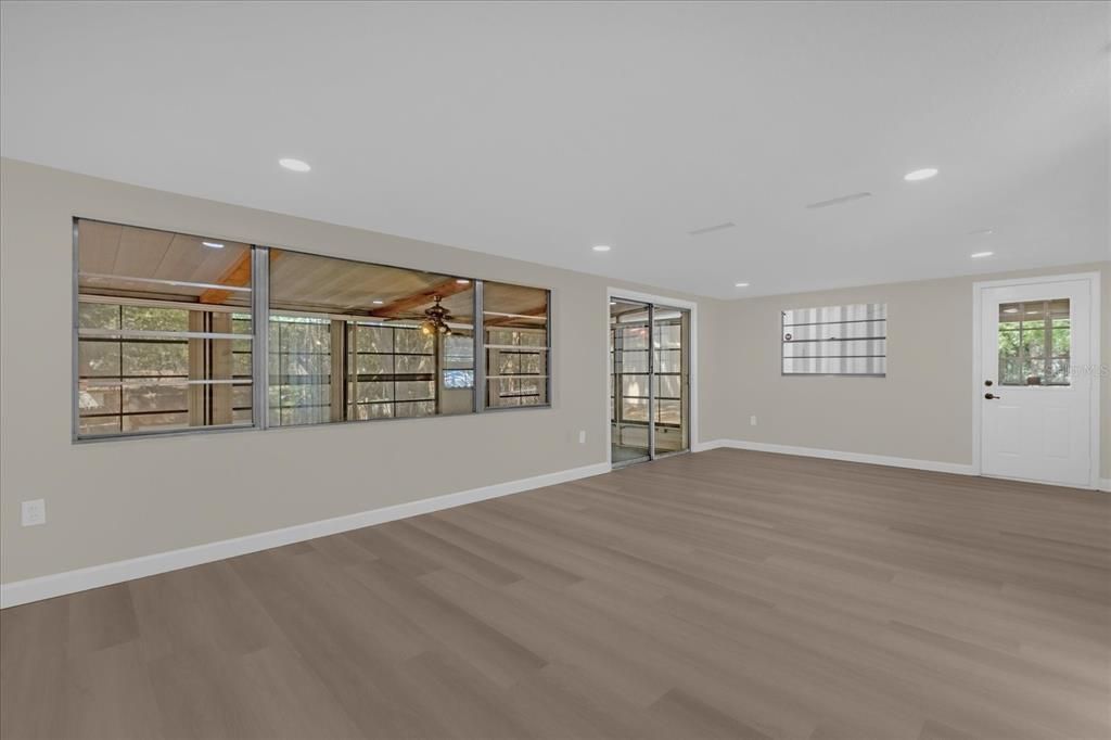 For Sale: $435,000 (4 beds, 2 baths, 2080 Square Feet)