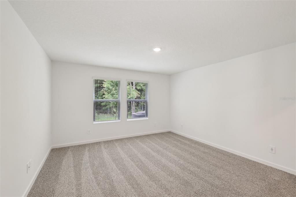 For Sale: $309,990 (4 beds, 2 baths, 1607 Square Feet)