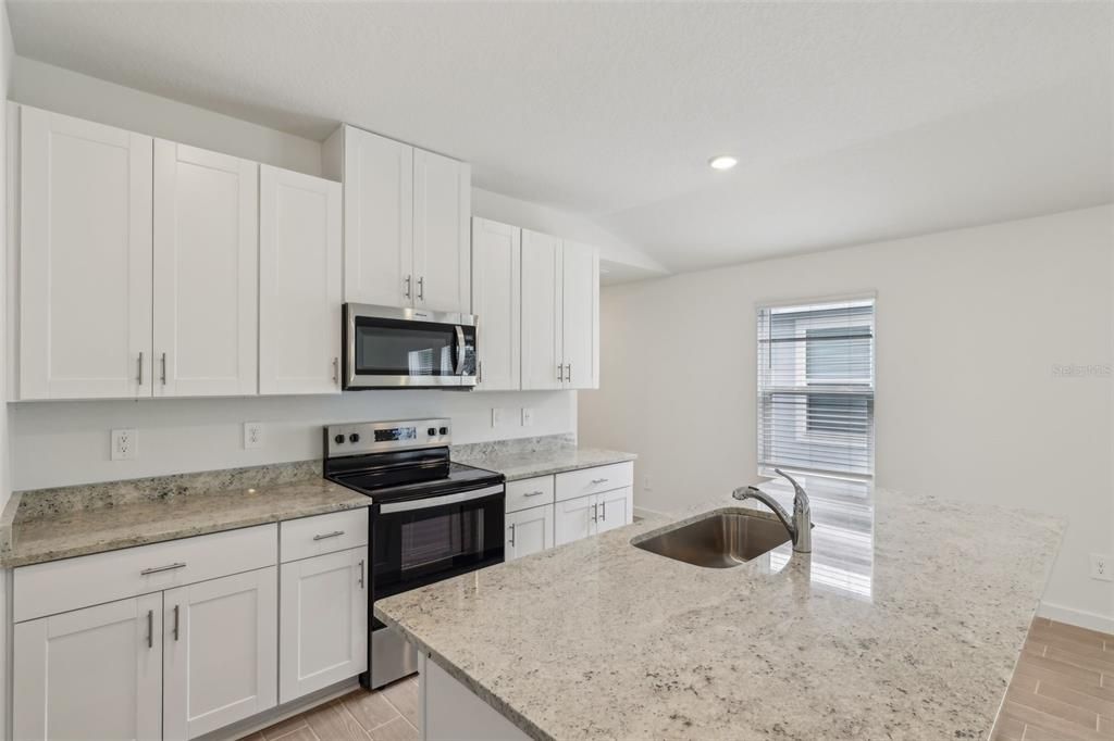 For Sale: $309,990 (4 beds, 2 baths, 1607 Square Feet)