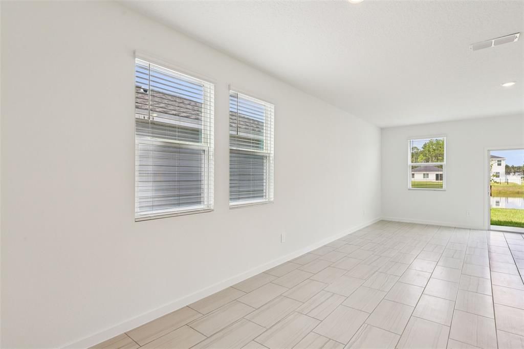 En Venta: $344,990 (4 camas, 2 baños, 2168 Pies cuadrados)