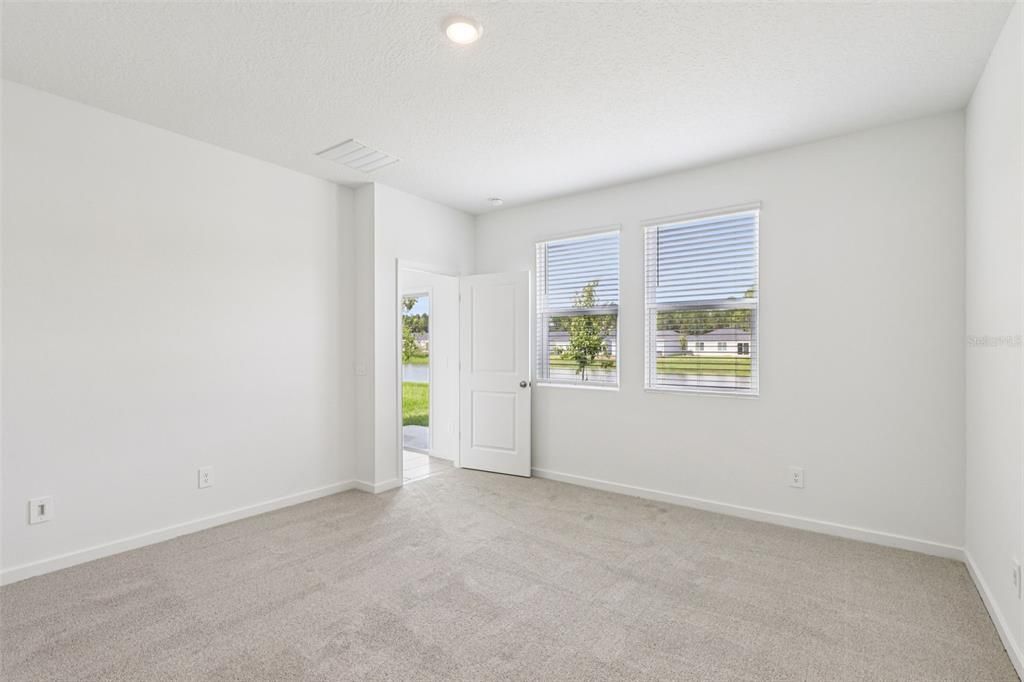 En Venta: $344,990 (4 camas, 2 baños, 2168 Pies cuadrados)