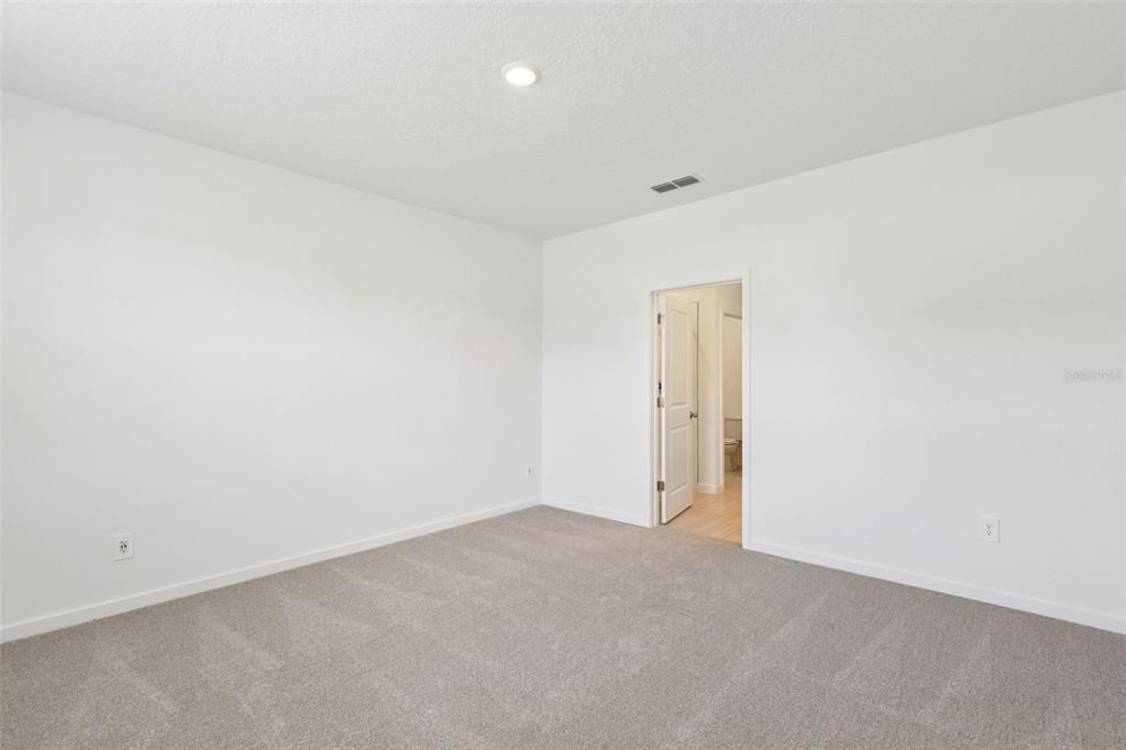 En Venta: $344,990 (4 camas, 2 baños, 2168 Pies cuadrados)
