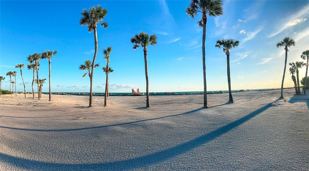 For Sale: $2,795,000 (1.13 acres)