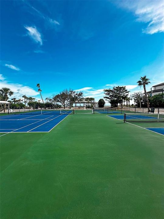 For Sale: $2,795,000 (1.13 acres)
