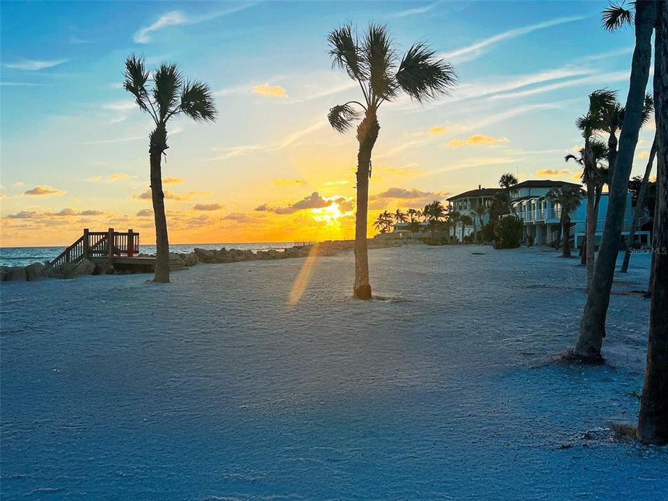 For Sale: $2,795,000 (1.13 acres)