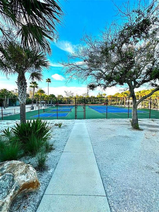 For Sale: $2,795,000 (1.13 acres)
