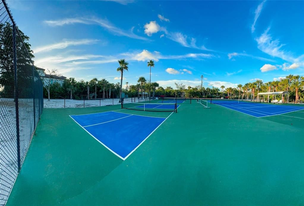For Sale: $2,795,000 (1.13 acres)