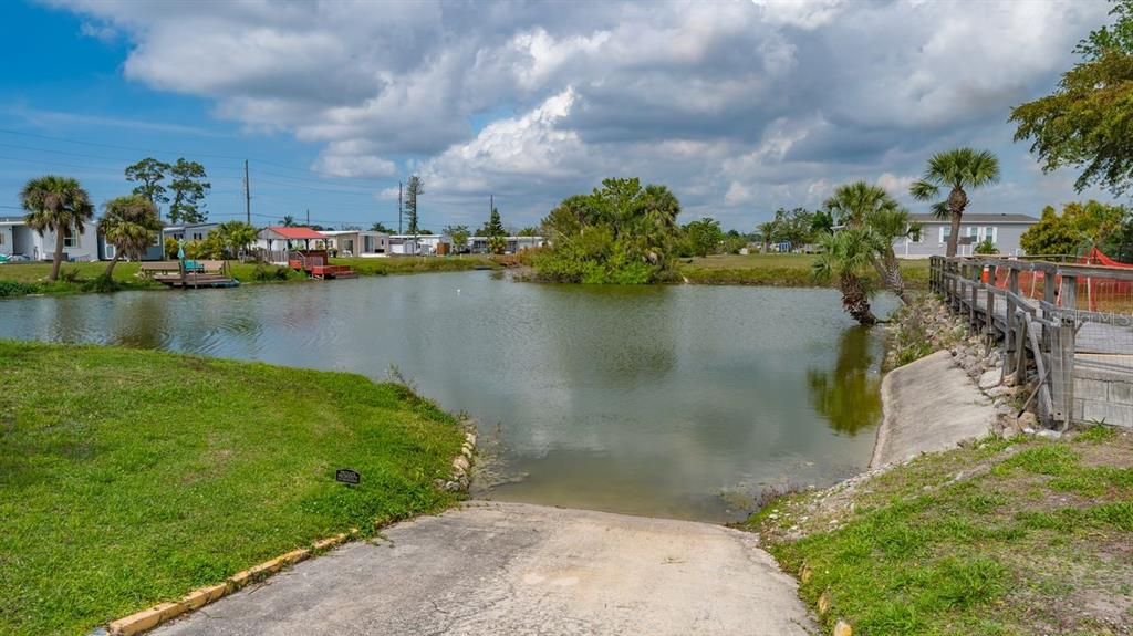 For Sale: $80,000 (1 beds, 1 baths, 416 Square Feet)