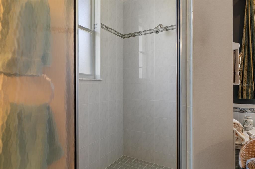 En Venta: $401,500 (3 camas, 2 baños, 2535 Pies cuadrados)