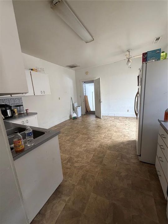 En Venta: $350,000 (4 camas, 3 baños, 1772 Pies cuadrados)