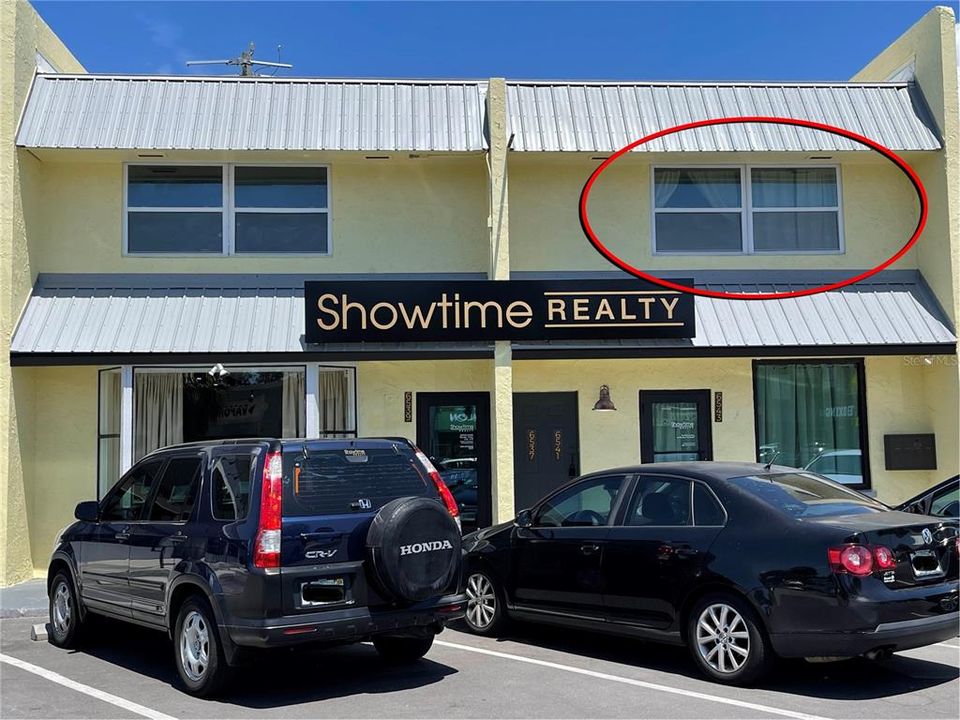 For Rent: $1,700 (0 beds, 1 baths, 900 Square Feet)
