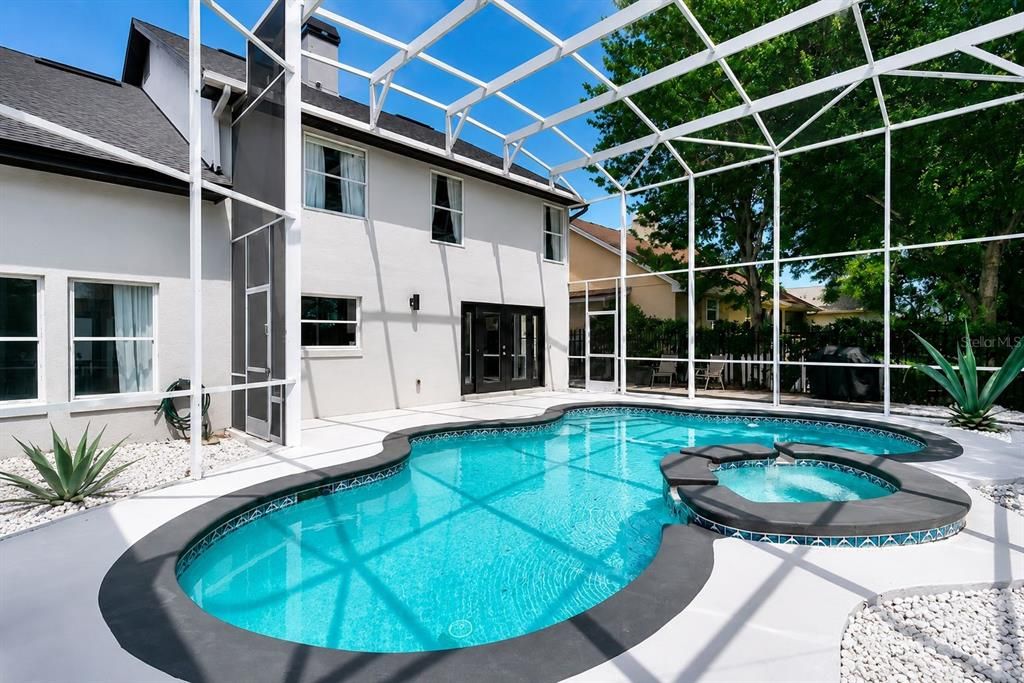En Venta: $630,000 (4 camas, 2 baños, 2331 Pies cuadrados)