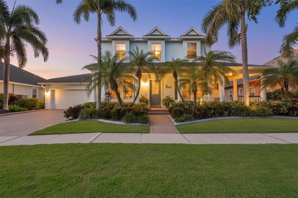 For Sale: $1,145,000 (4 beds, 3 baths, 3699 Square Feet)