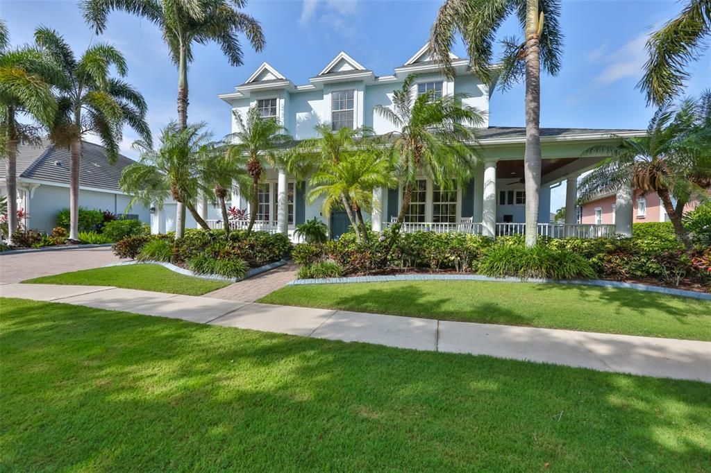 For Sale: $1,145,000 (4 beds, 3 baths, 3699 Square Feet)