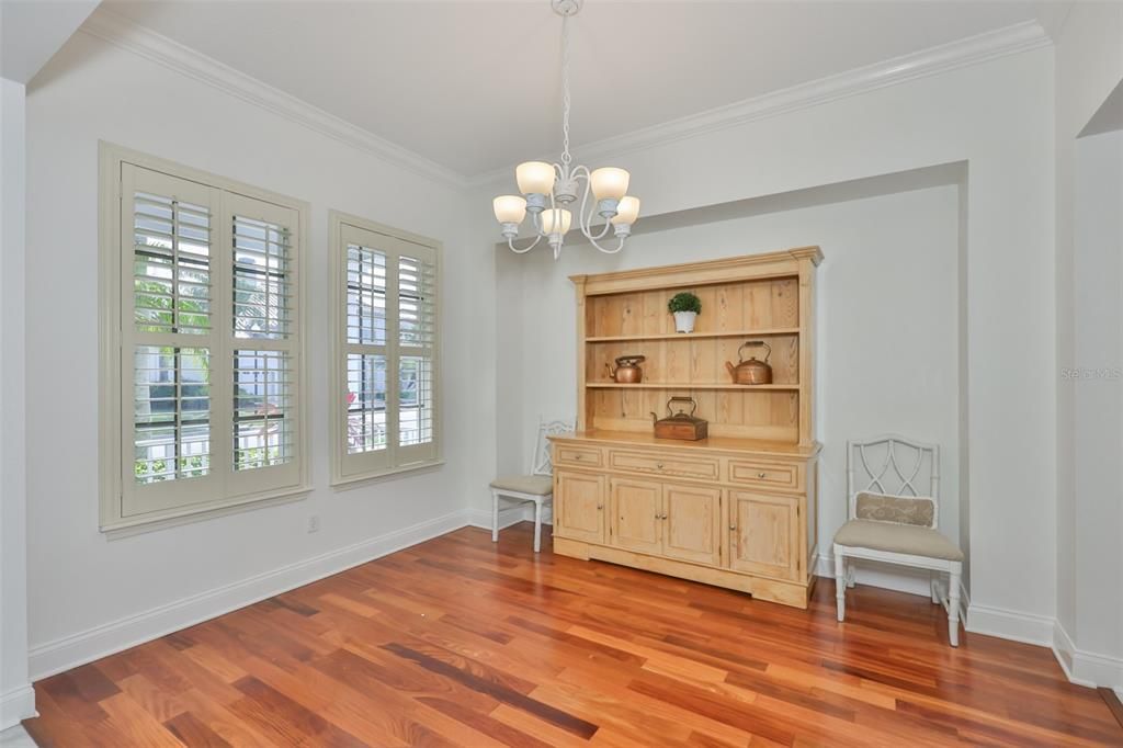 For Sale: $1,145,000 (4 beds, 3 baths, 3699 Square Feet)