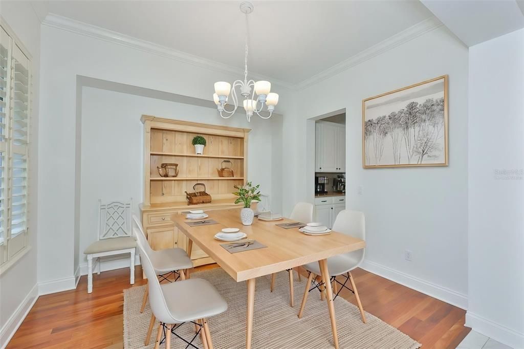 For Sale: $1,145,000 (4 beds, 3 baths, 3699 Square Feet)