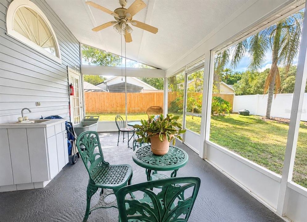 For Sale: $315,000 (2 beds, 2 baths, 1692 Square Feet)