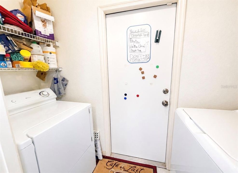 For Sale: $315,000 (2 beds, 2 baths, 1692 Square Feet)