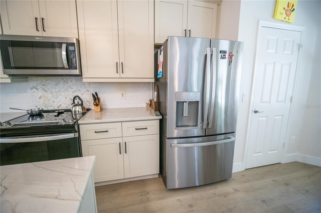 En Venta: $849,900 (5 camas, 3 baños, 3034 Pies cuadrados)