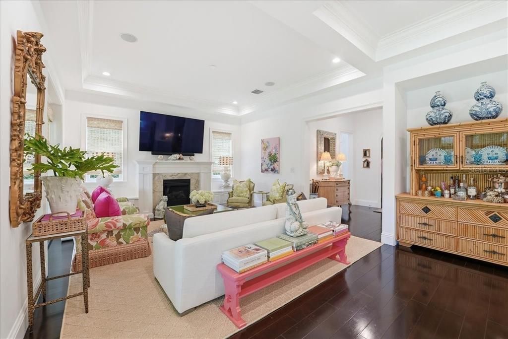 Active With Contract: $1,395,000 (4 beds, 3 baths, 2922 Square Feet)