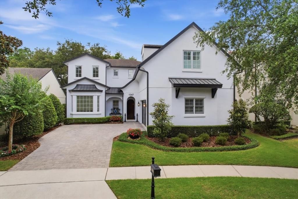 Active With Contract: $1,395,000 (4 beds, 3 baths, 2922 Square Feet)