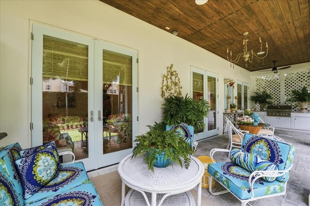 Active With Contract: $1,395,000 (4 beds, 3 baths, 2922 Square Feet)