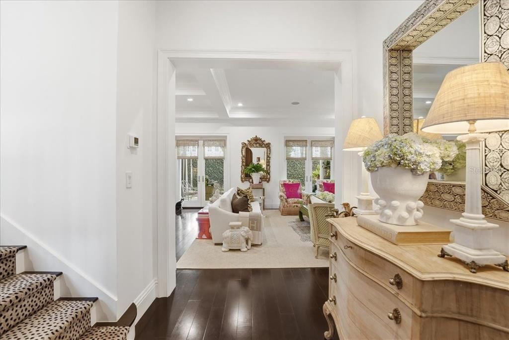 Active With Contract: $1,395,000 (4 beds, 3 baths, 2922 Square Feet)