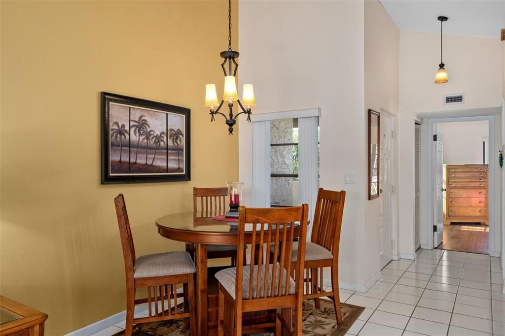 En Venta: $169,900 (2 camas, 1 baños, 675 Pies cuadrados)