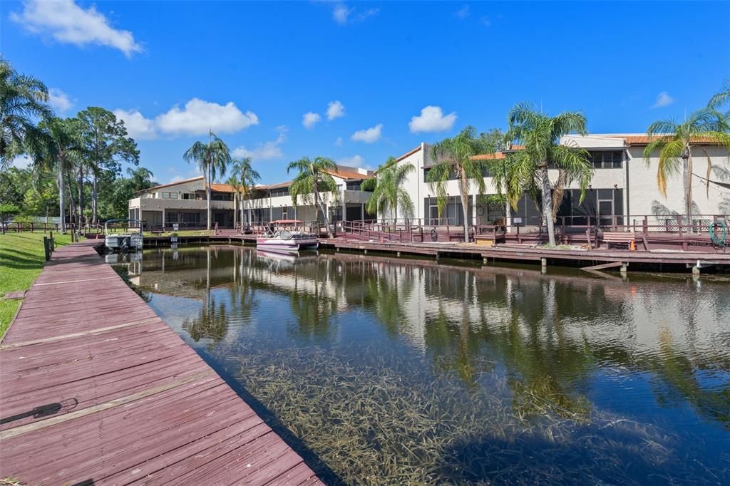 For Sale: $169,900 (2 beds, 1 baths, 675 Square Feet)