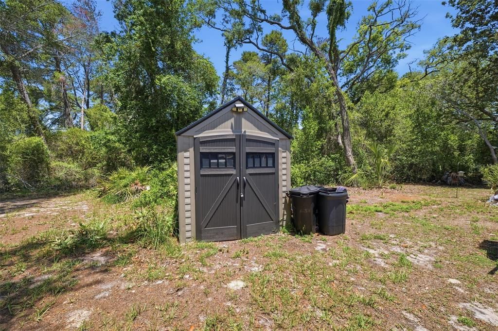 Active With Contract: $165,000 (2 beds, 2 baths, 864 Square Feet)