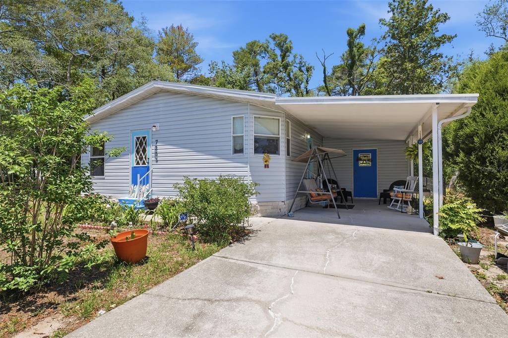 Active With Contract: $165,000 (2 beds, 2 baths, 864 Square Feet)