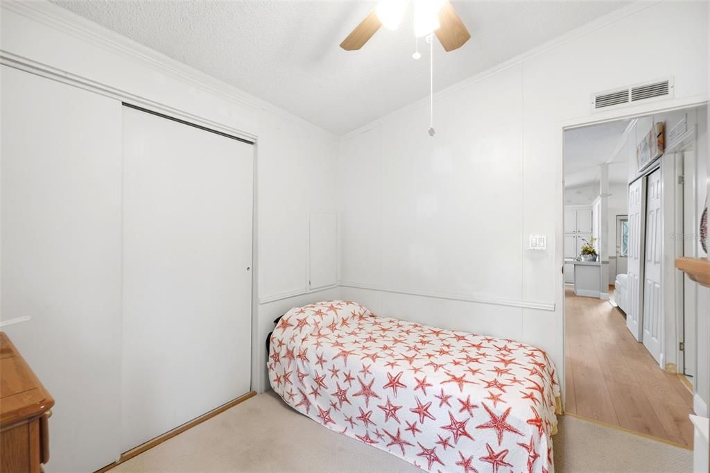 Active With Contract: $165,000 (2 beds, 2 baths, 864 Square Feet)