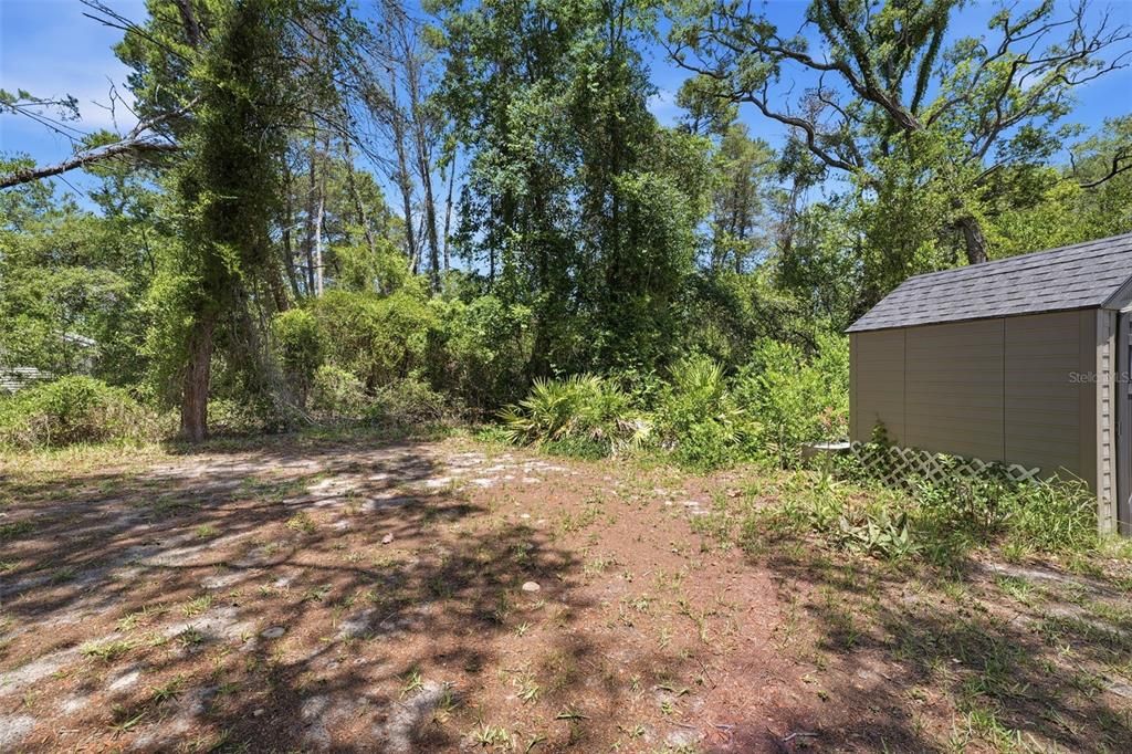 Active With Contract: $165,000 (2 beds, 2 baths, 864 Square Feet)