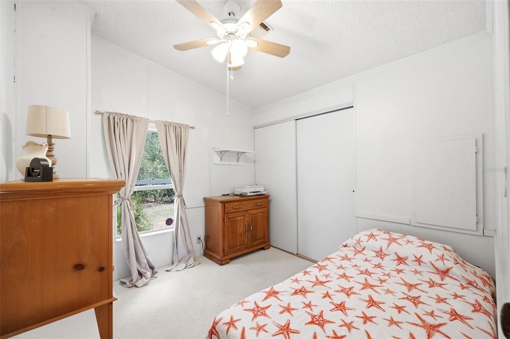 Active With Contract: $165,000 (2 beds, 2 baths, 864 Square Feet)