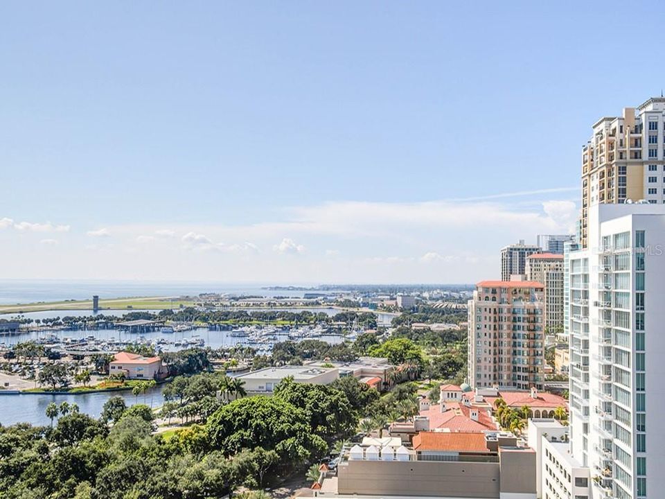 For Rent: $11,800 (3 beds, 3 baths, 2397 Square Feet)