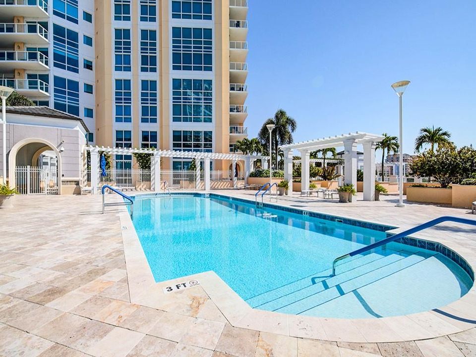 For Rent: $11,800 (3 beds, 3 baths, 2397 Square Feet)
